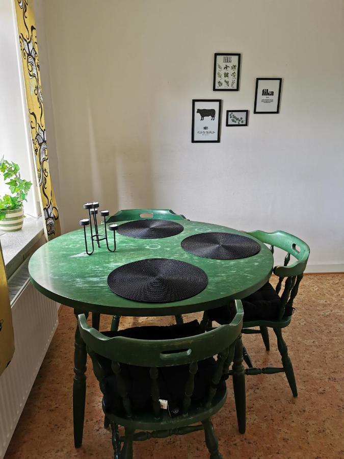 דירות Gamla Skolan Rum & Oevernattning I Spjutstorp מראה חיצוני תמונה